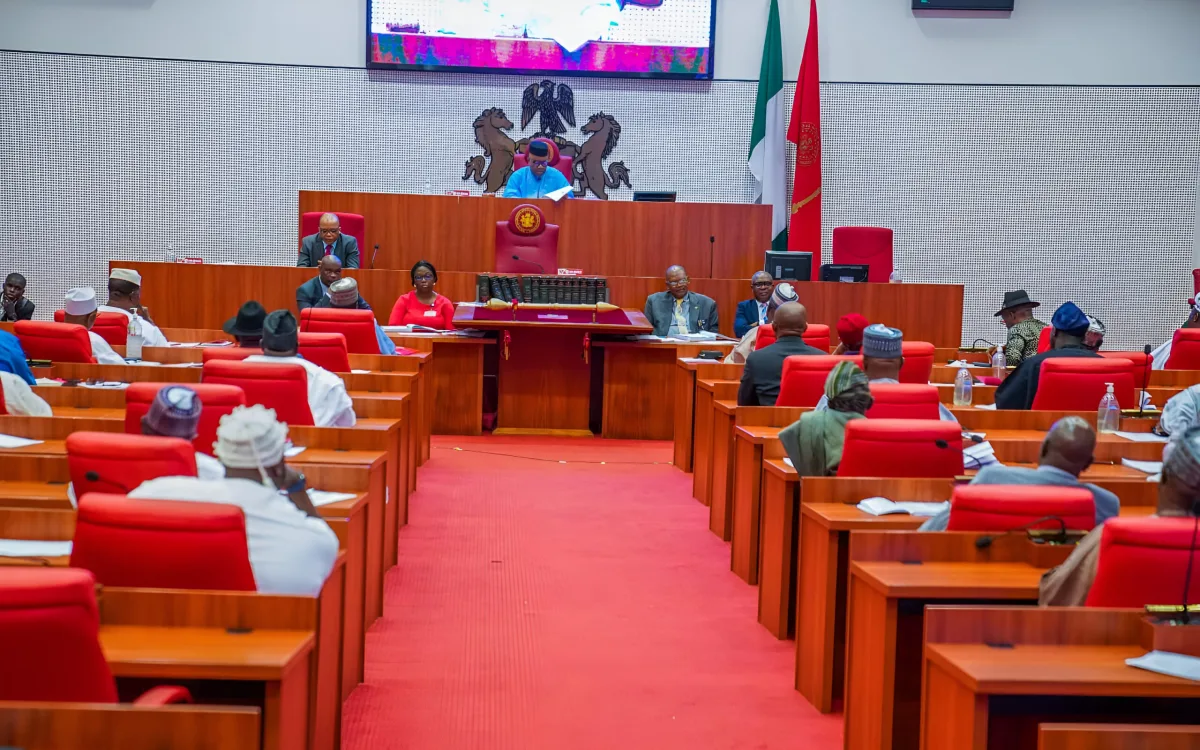 Nigerian Senate Re-Amends Rules for Electing Presiding Officers Amid Oshiomhole-Akpabio Clash