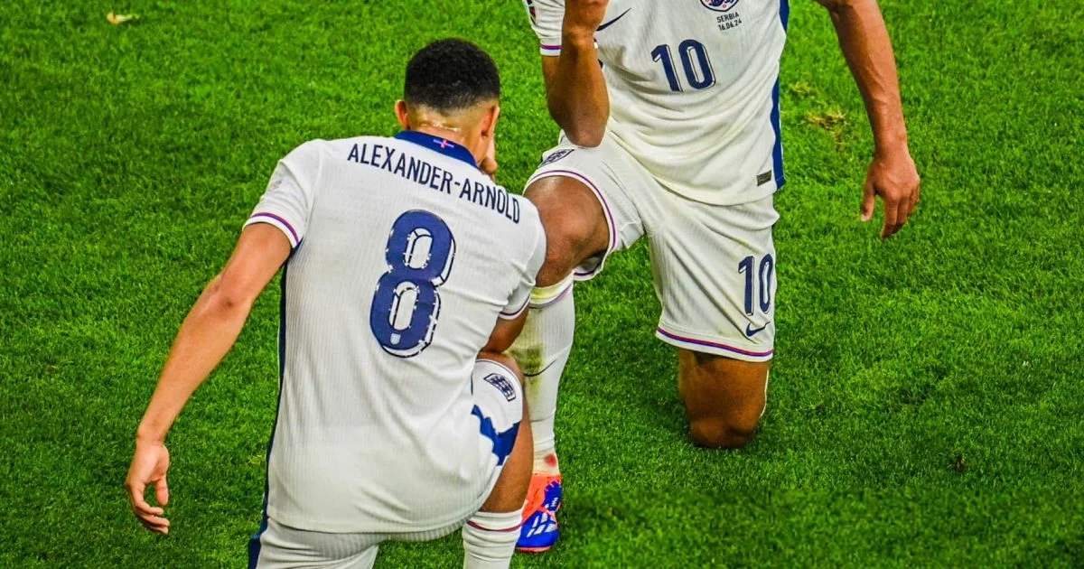 Rooney Slams Tuchel's Decision to Omit Alexander-Arnold from England's World Cup Team