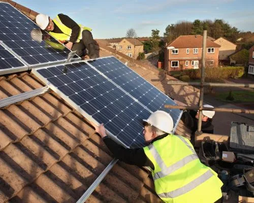 UK Households Turn to Home Batteries as Energy Bills Set to Soar