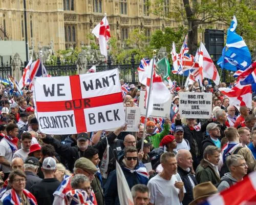 London Braces for Chaos as Thousands March for Unite the Kingdom and Palestine