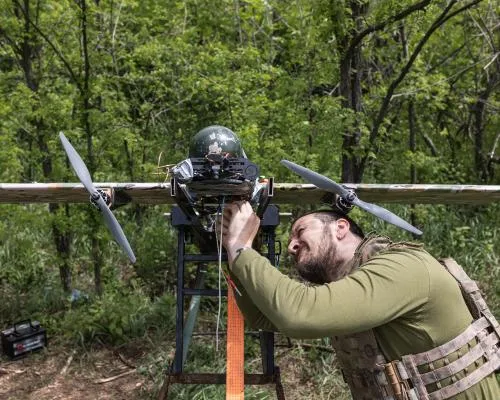 Over 500 Ukrainian Drones Strike Russia, Killing 3, as US Lets Russian Oil Sanctions Waiver Lapse
