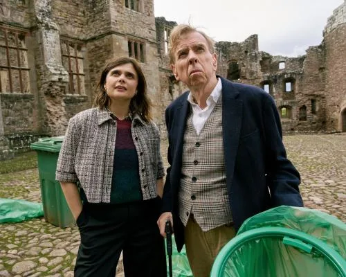 Timothy Spall Shines in Death Valley, a Cosy Crime Drama with a Twist