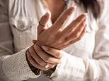 Mysterious Skin Condition Psoriasis Spreads Painful Itchy Patches