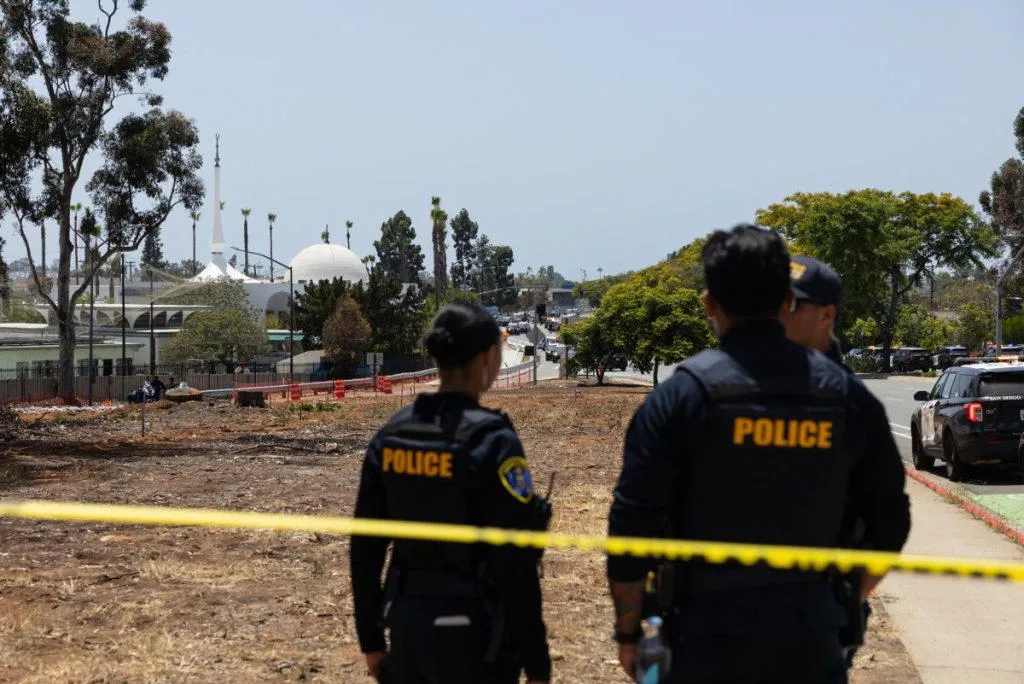 US Police Kill Active Shooter at Islamic Center in San Diego