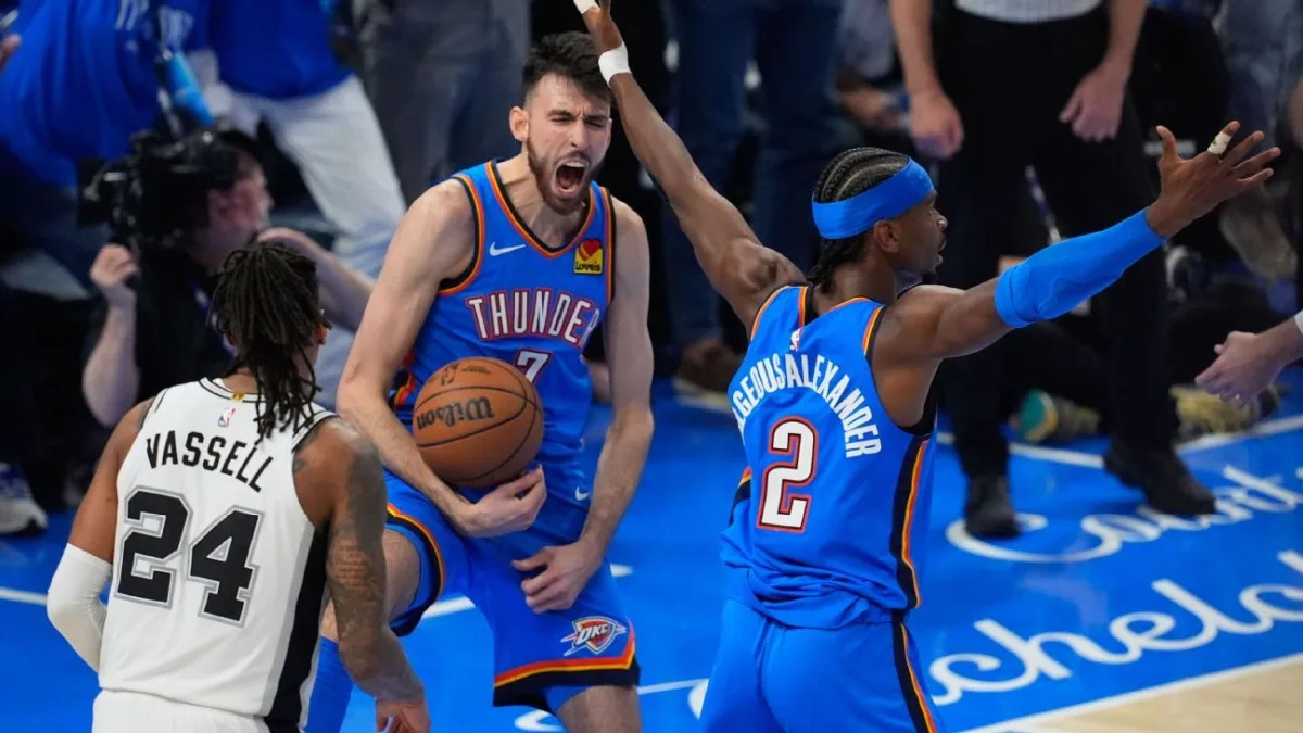 Shai Gilgeous-Alexander Scores 30 as Thunder Tie Series