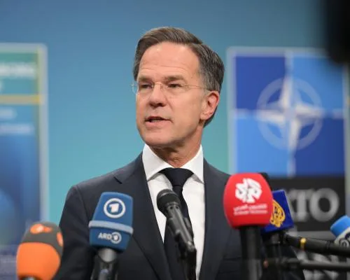 Nato foreign ministers meet to discuss shifting US partnership and Russian provocations