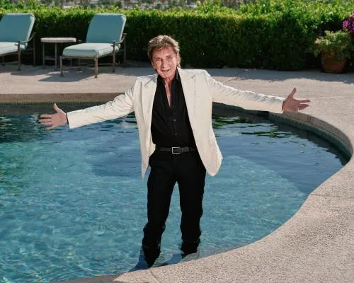 Barry Manilow, 82, Beats Lung Cancer, Announces New Album and Tour