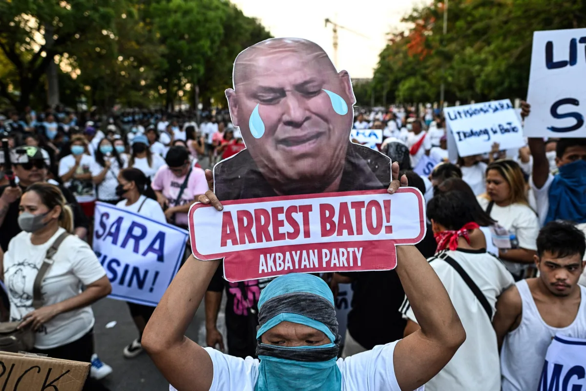 DILG to Revoke Bato dela Rosa's 117 Firearms Licenses