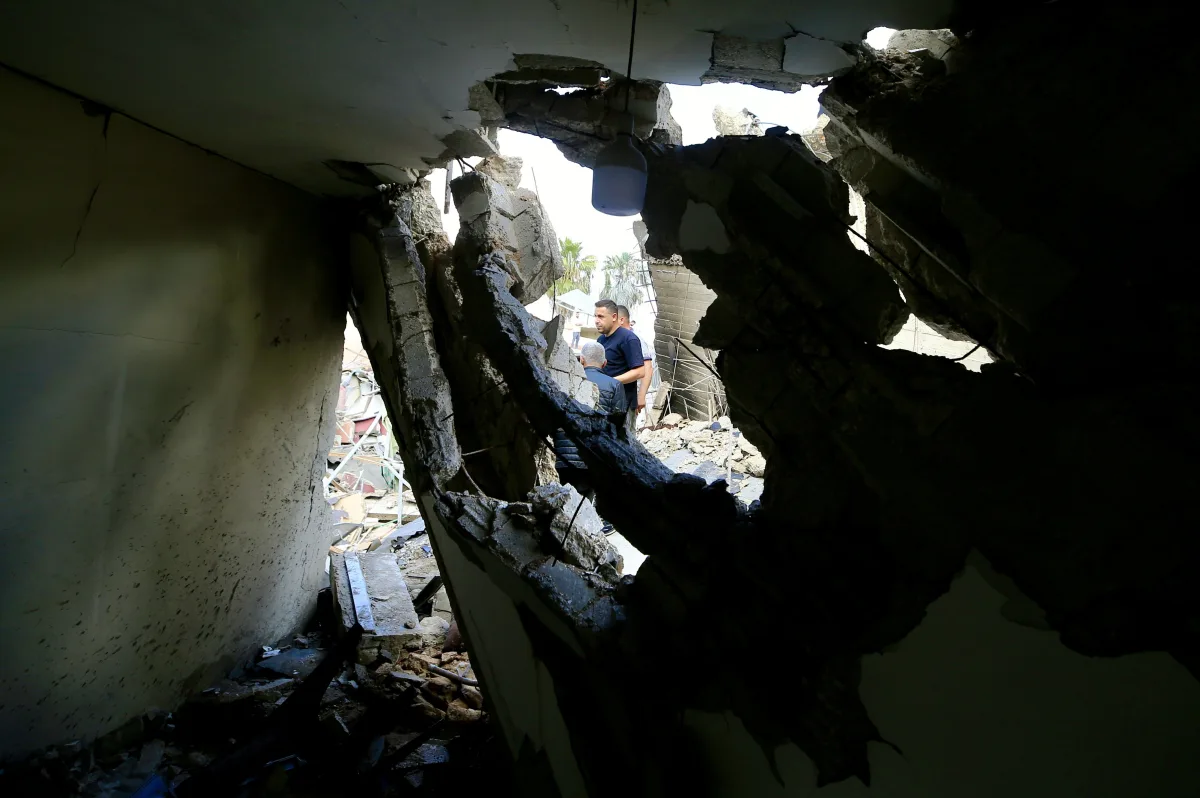 Israeli military pushes deeper into Lebanon, casting doubt on April truce