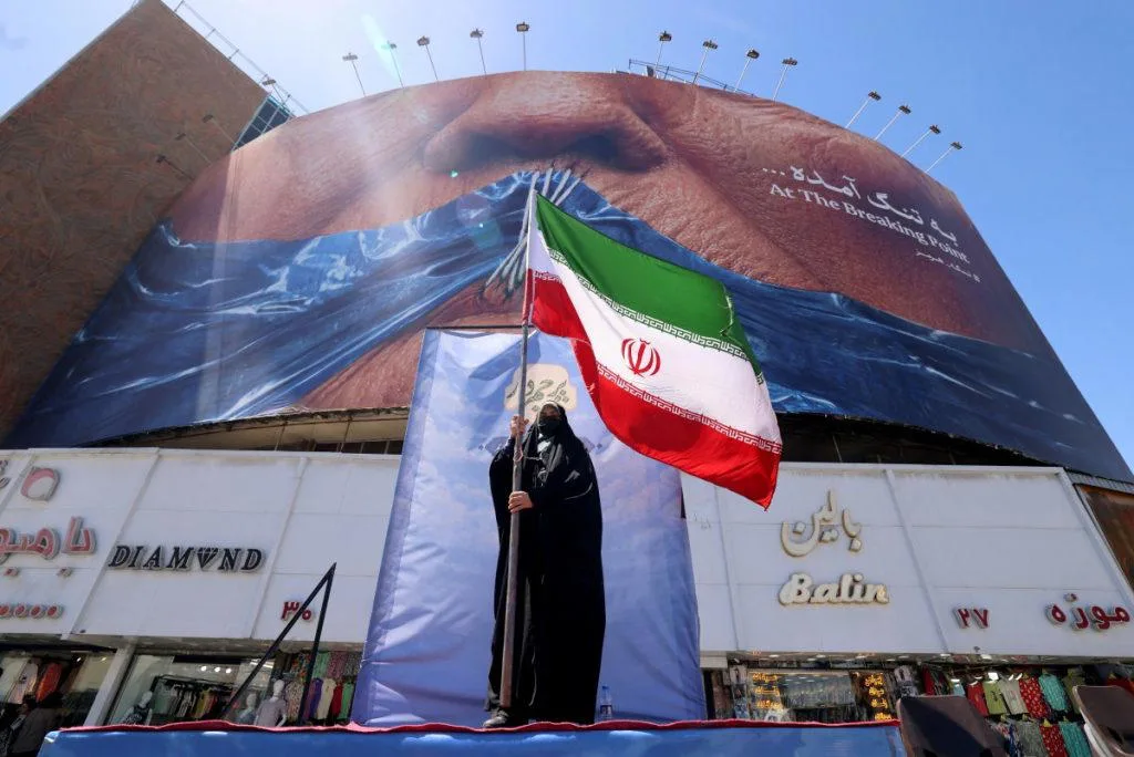 US and Iran Draft Truce Plan: Could the Hormuz Chokepoint Finally Open?