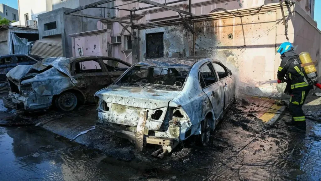 US and Iran exchange fresh strikes as fragile ceasefire collapses