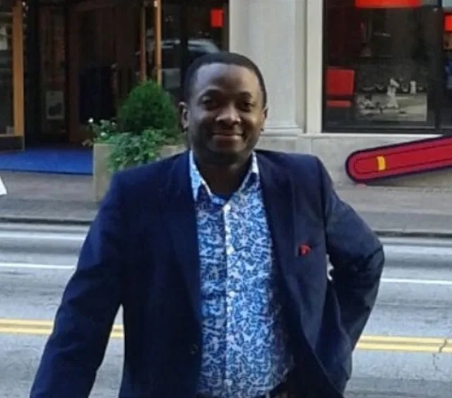 He missed his flight because of security alarm — then met a stranger who changed everything