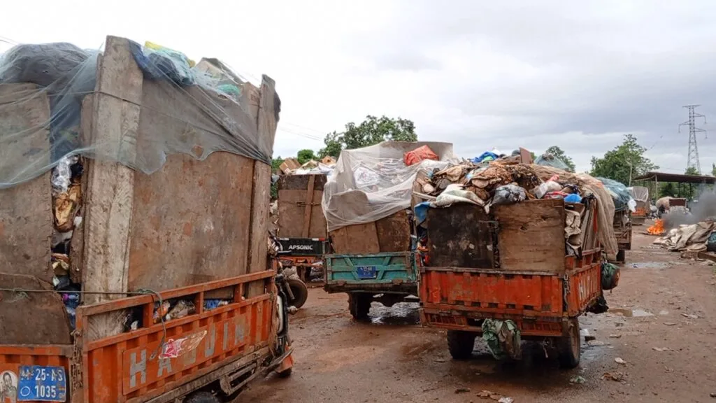 Stranded Tricycle Waste Collectors Threaten Illegal Dumping in Kumasi