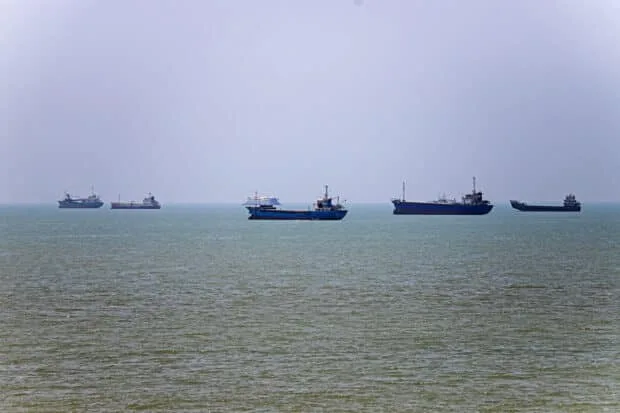 Iran Closes Strait of Hormuz after Israel Strikes Lebanon