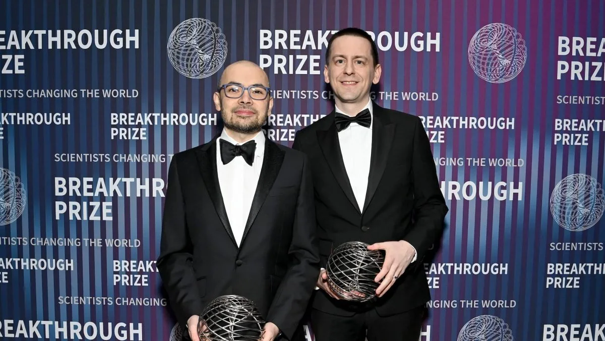 Nobel Laureate John Jumper Leaves DeepMind for Rival Anthropic