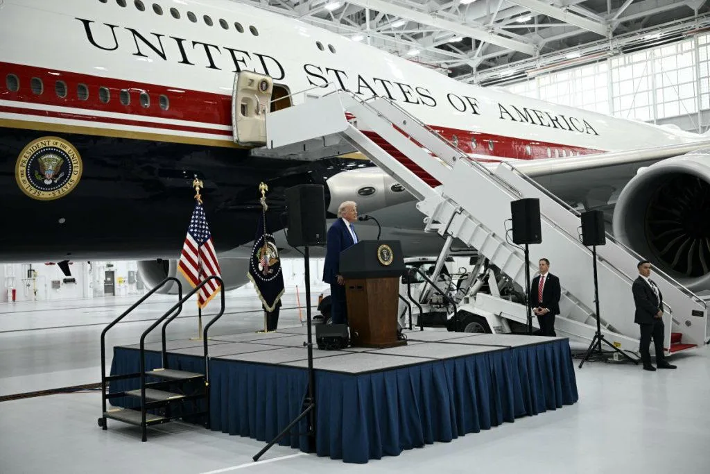 Qatar-Gifted Air Force One Replacement Unveiled Amid Controversy
