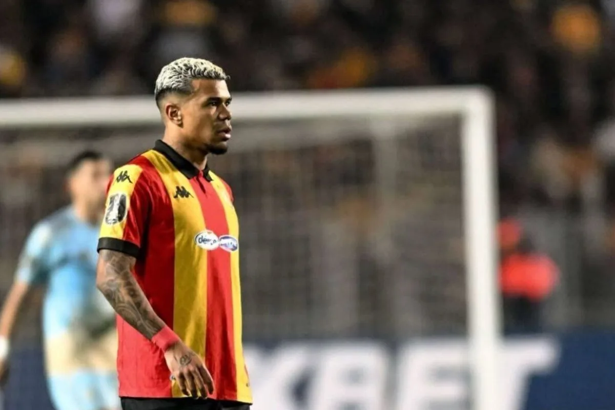 Mamelodi Sundowns Eye Brazilian Midfielder Yan Sasse in Transfer Boost