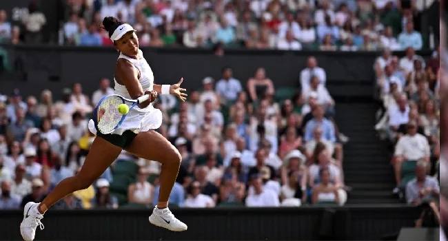 Osaka Stuns Sabalenka with Upset Victory in Wimbledon Last 16