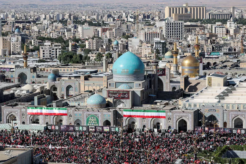 Iran Buries Slain Supreme Leader, Protesters Demand Revenge on Trump