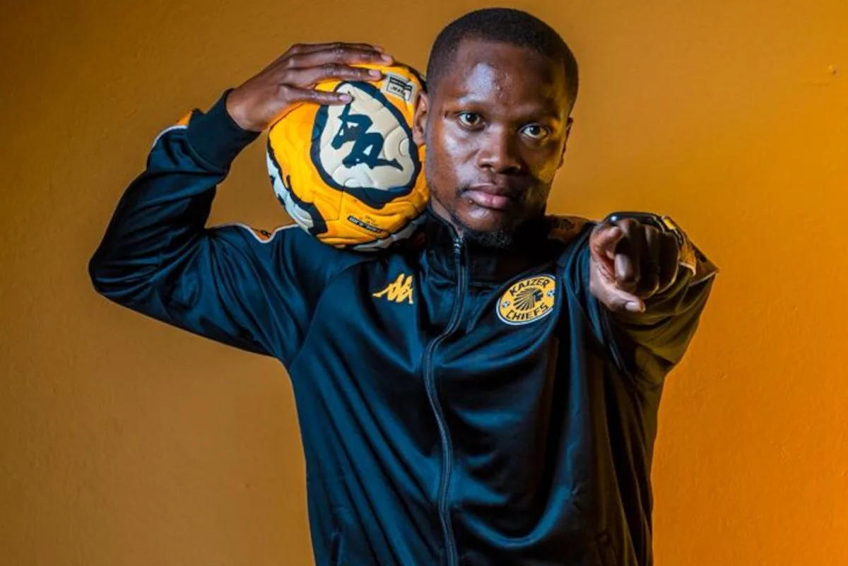 Kaizer Chiefs Sign Defender Thabo Moloisane in Surprise Move
