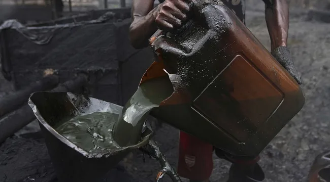 Oil Prices Spike After US-Iran Conflict Escalates