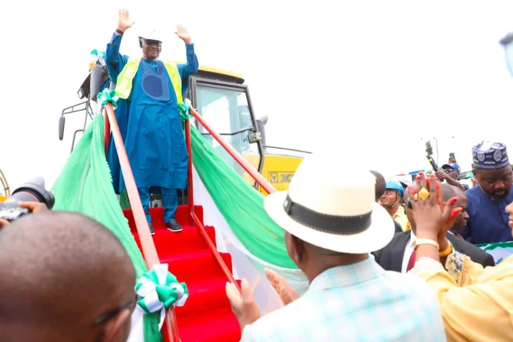 Tinubu Flags Off Construction of Access Road from Tunga Madaki to Abuja-Kaduna Highway