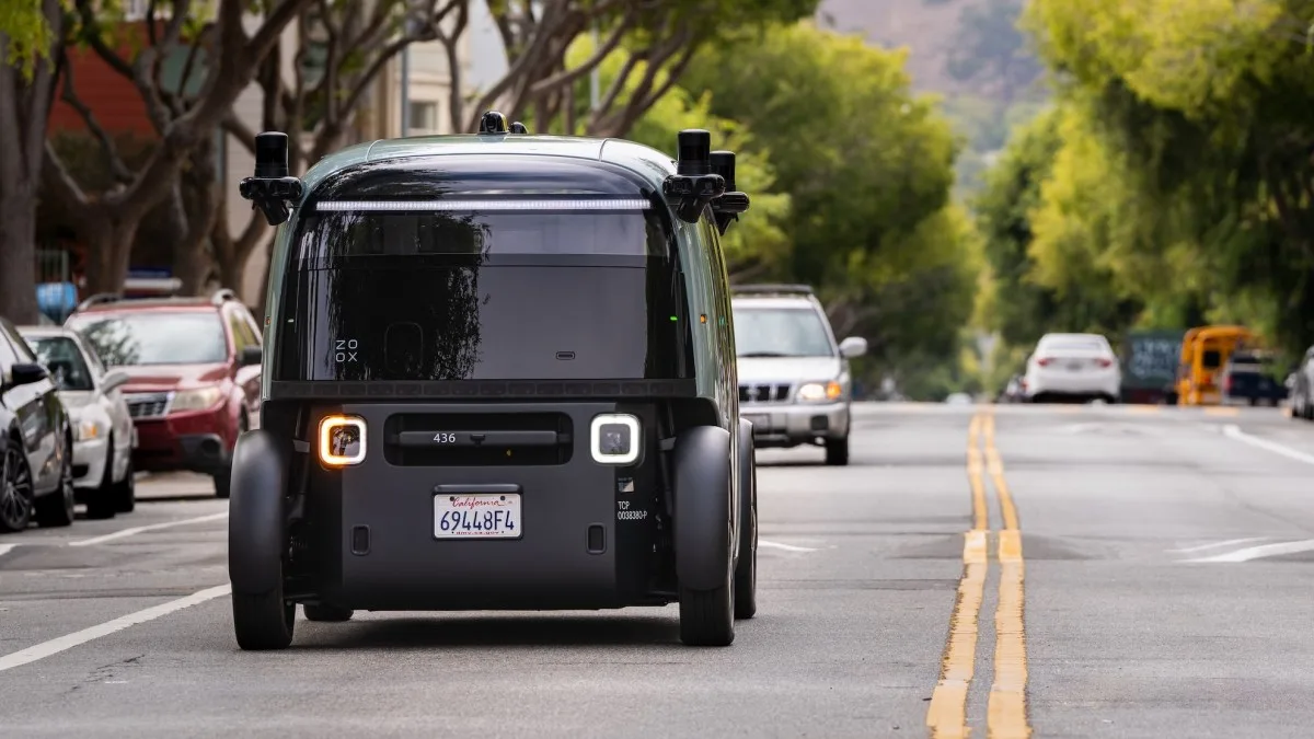 Amazon-Owned Zoox Recalls Robotaxi Software After Confusion in Smoke-Filled Emergency Scene