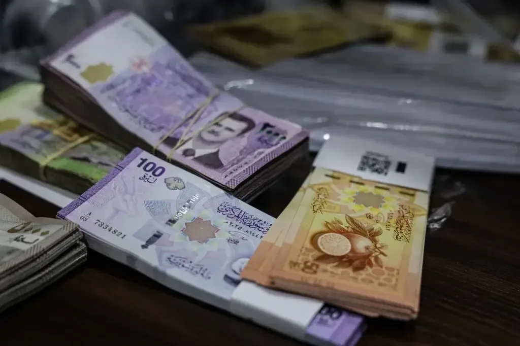5 Countries That Changed Their Currencies in Recent Years