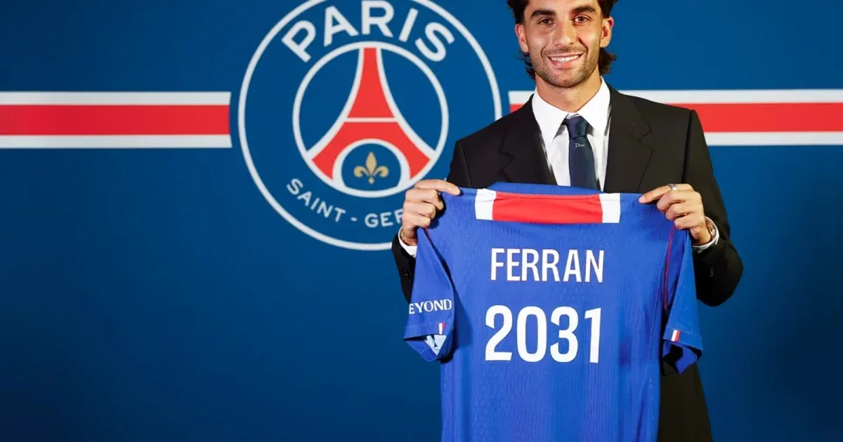 PSG signs World Cup hero Ferran Torres till 2031