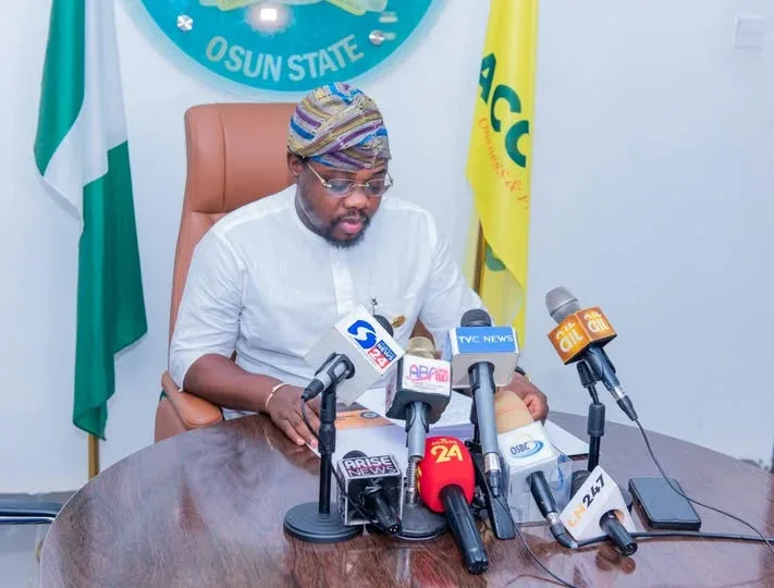 Osun Speaker Orders Urgent Evacuation of Mountainous Refuse Piling Up