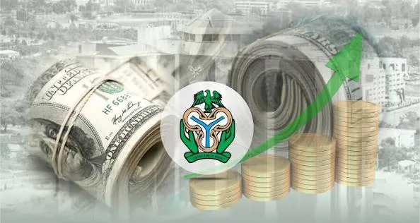 Cash Outside Banks Skyrockets 119% In 3 Years, Dwarfing Bank Reserves Growth